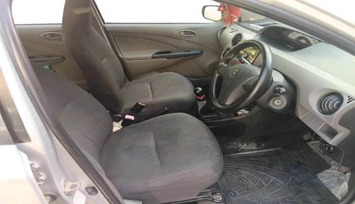 2011 Toyota Etios G, Petrol, Manual, 95,588 km, interior