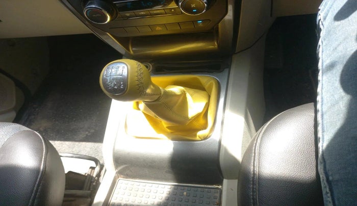 2019 Mahindra Scorpio S11 2WD, Diesel, Manual, 1,19,994 km, interior