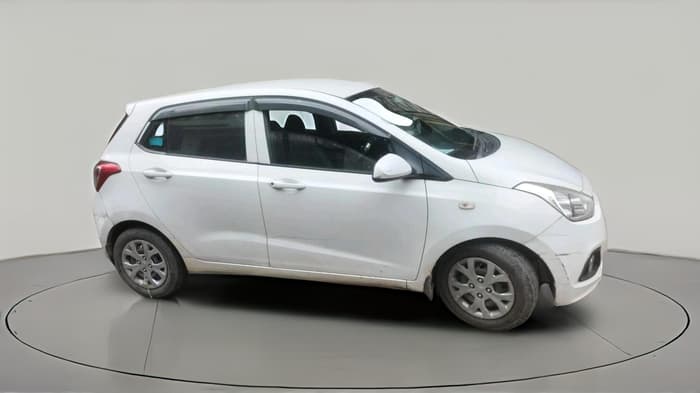 2016 Hyundai Grand i10 MAGNA 1.2 KAPPA VTVT, CNG, Manual, 1,11,097 km, exterior