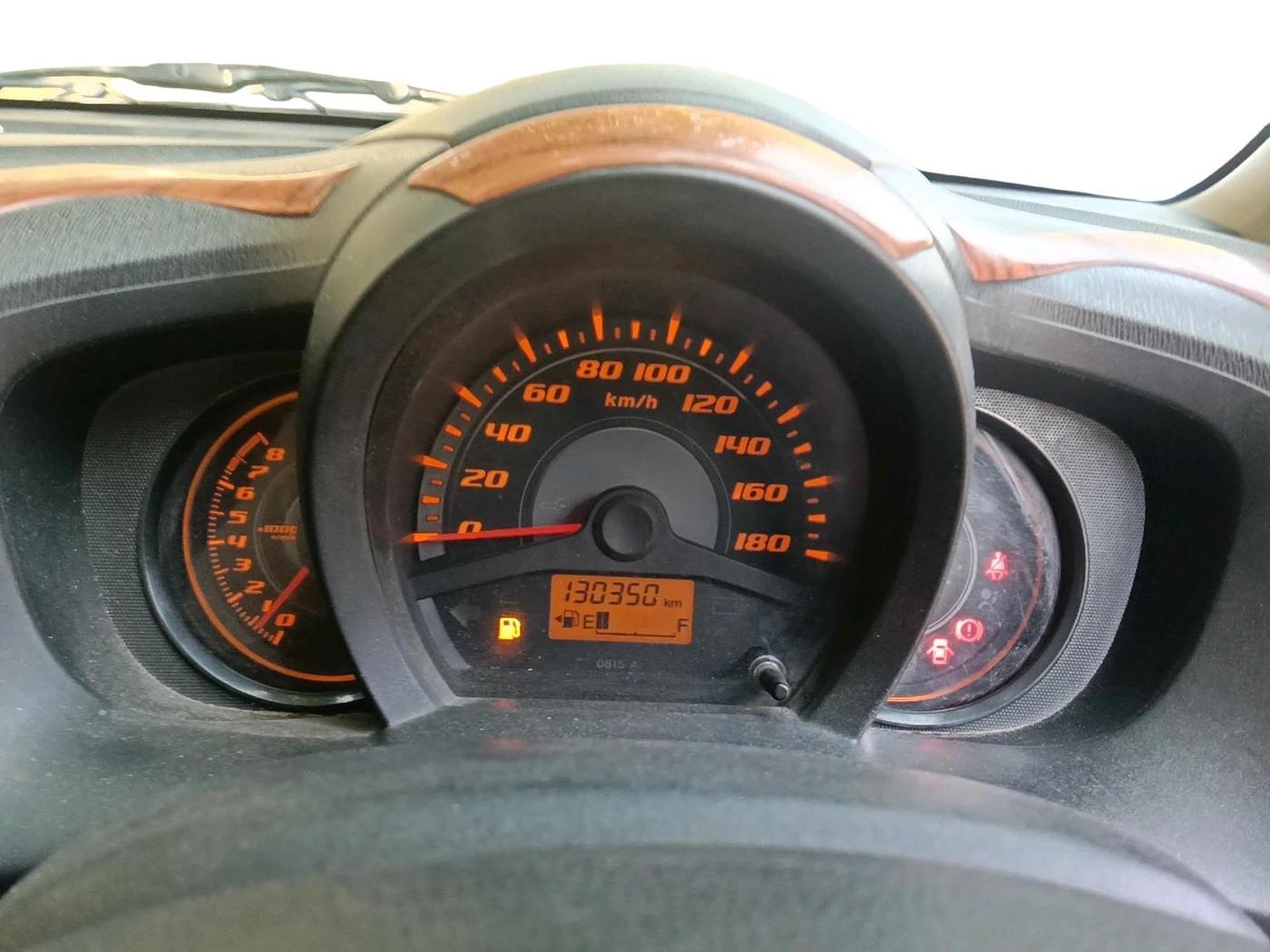 2014 Honda Amaze 1.2L I-VTEC VX, Petrol, Manual, 1,30,351 km, interior