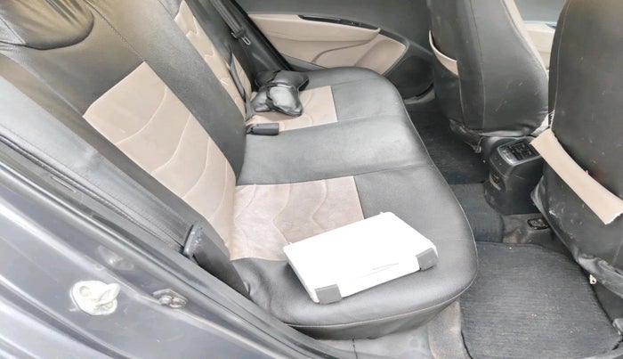 2016 Hyundai Grand i10 SPORTZ 1.2 KAPPA VTVT, CNG, Manual, 1,11,542 km, interior