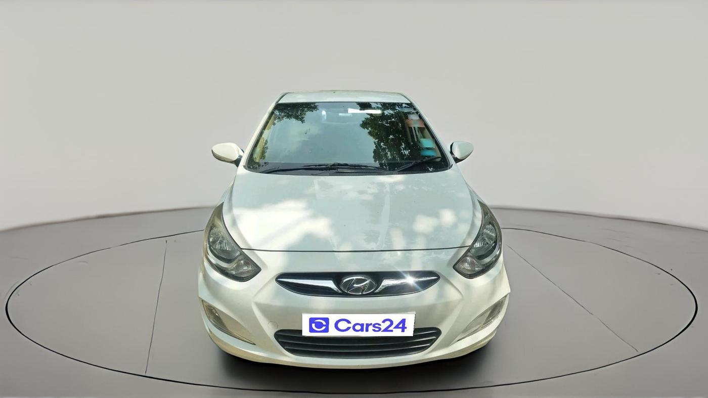 2013 Hyundai Verna FLUIDIC 1.6 VTVT SX, Petrol, Manual, 67,176 km, exterior