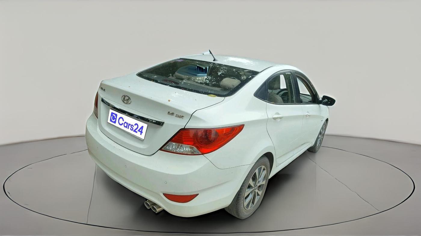 2013 Hyundai Verna FLUIDIC 1.6 VTVT SX, Petrol, Manual, 67,176 km, exterior