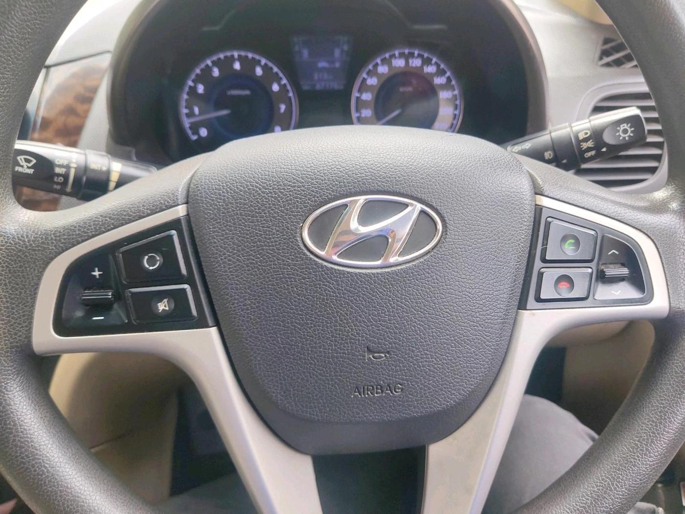 2013 Hyundai Verna FLUIDIC 1.6 VTVT SX, Petrol, Manual, 67,176 km, interior