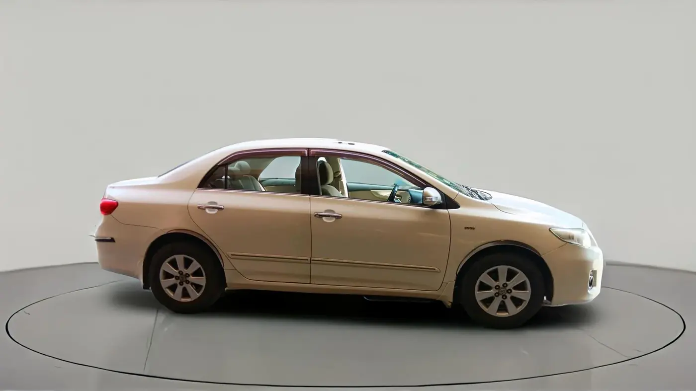 2012 Toyota Corolla Altis G PETROL, Petrol, Manual, 1,37,130 km, exterior