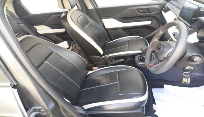 2024 Tata PUNCH PURE MT, Petrol, Manual, 5,206 km, interior