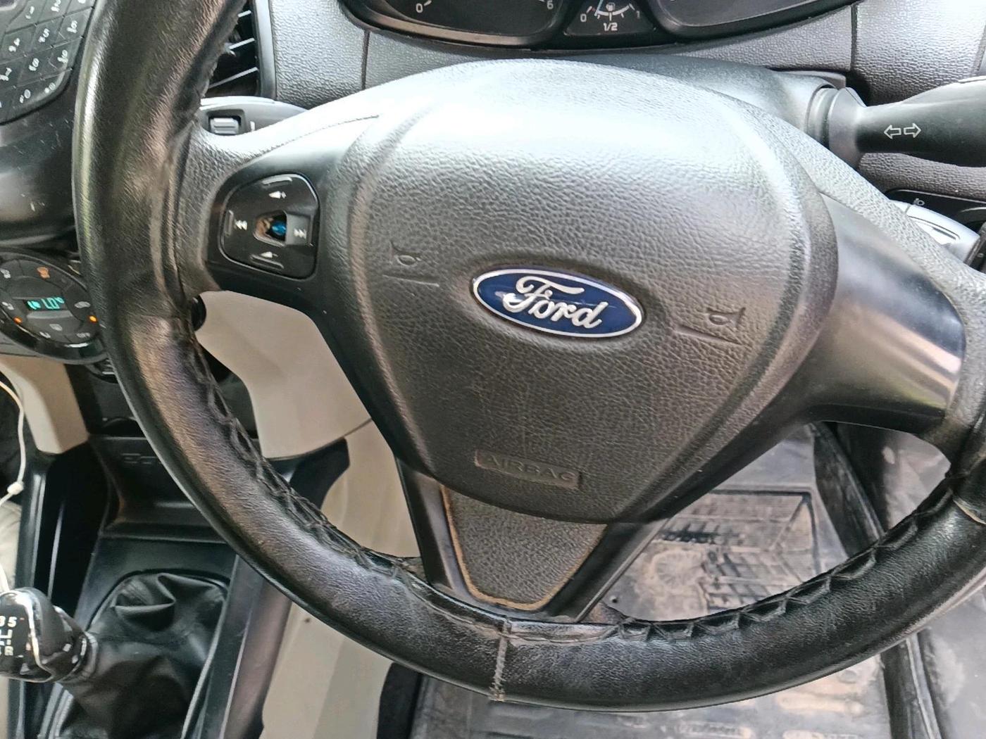 2017 Ford Ecosport TREND 1.5L DIESEL, Diesel, Manual, 92,695 km, interior