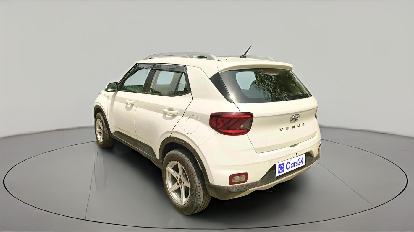 2021 Hyundai VENUE S 1.2, Petrol, Manual, 62,021 km, exterior