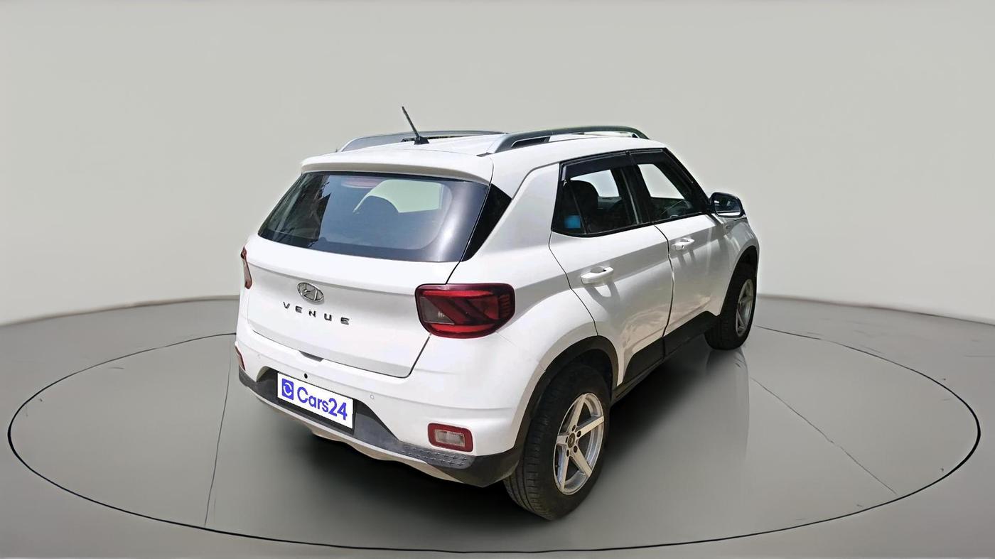 2021 Hyundai VENUE S 1.2, Petrol, Manual, 62,021 km, exterior