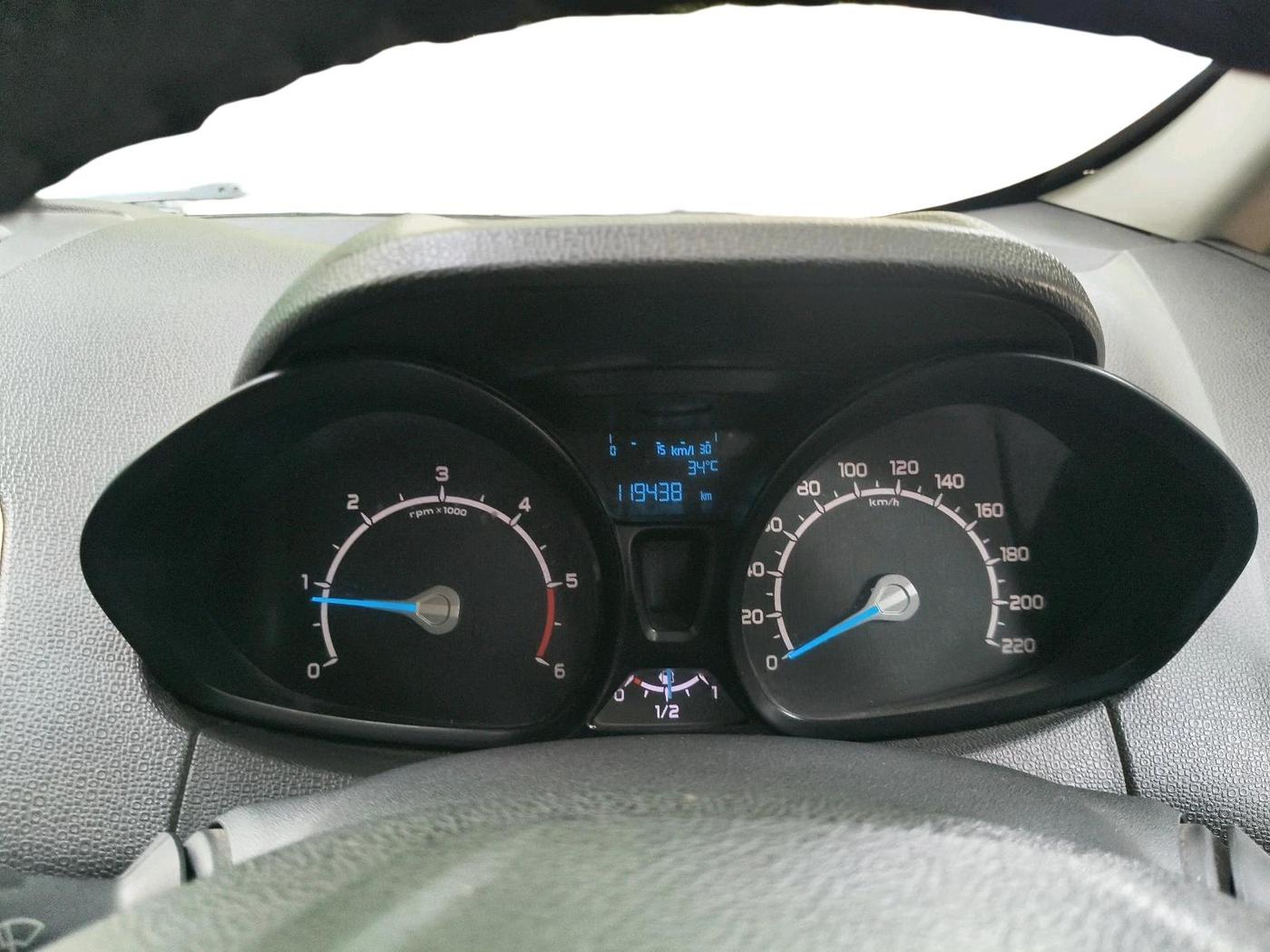 2016 Ford Ecosport TREND 1.5L DIESEL, Diesel, Manual, 1,19,438 km, interior