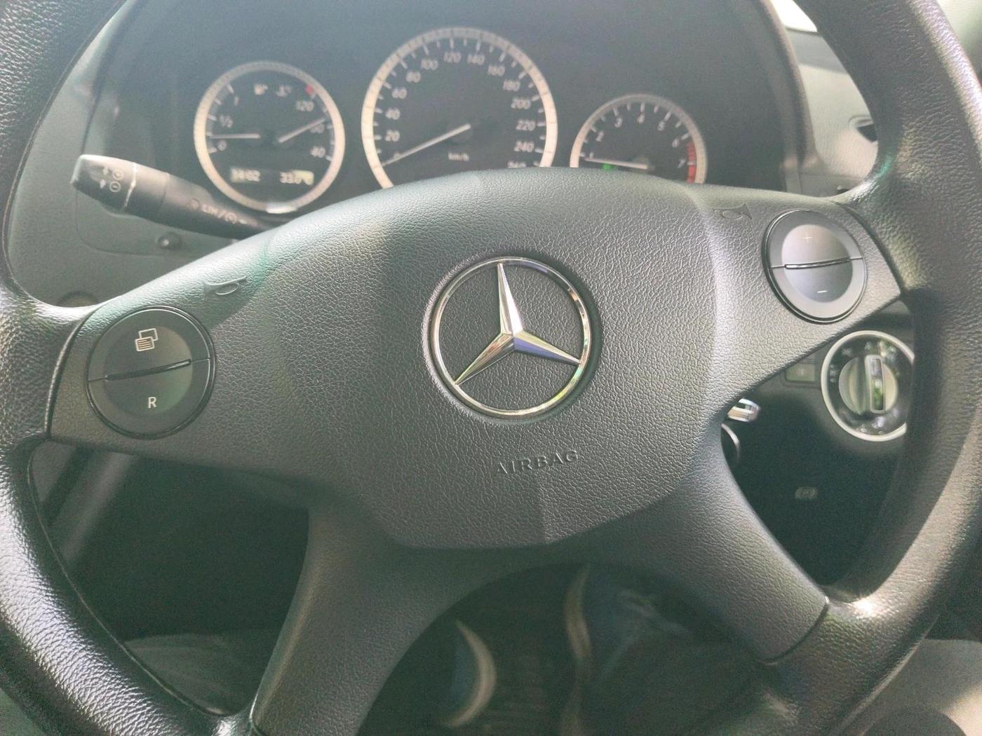 2011 Mercedes Benz C Class 200 CGI AT CLASSIC, Petrol, Automatic, 49,410 km, interior