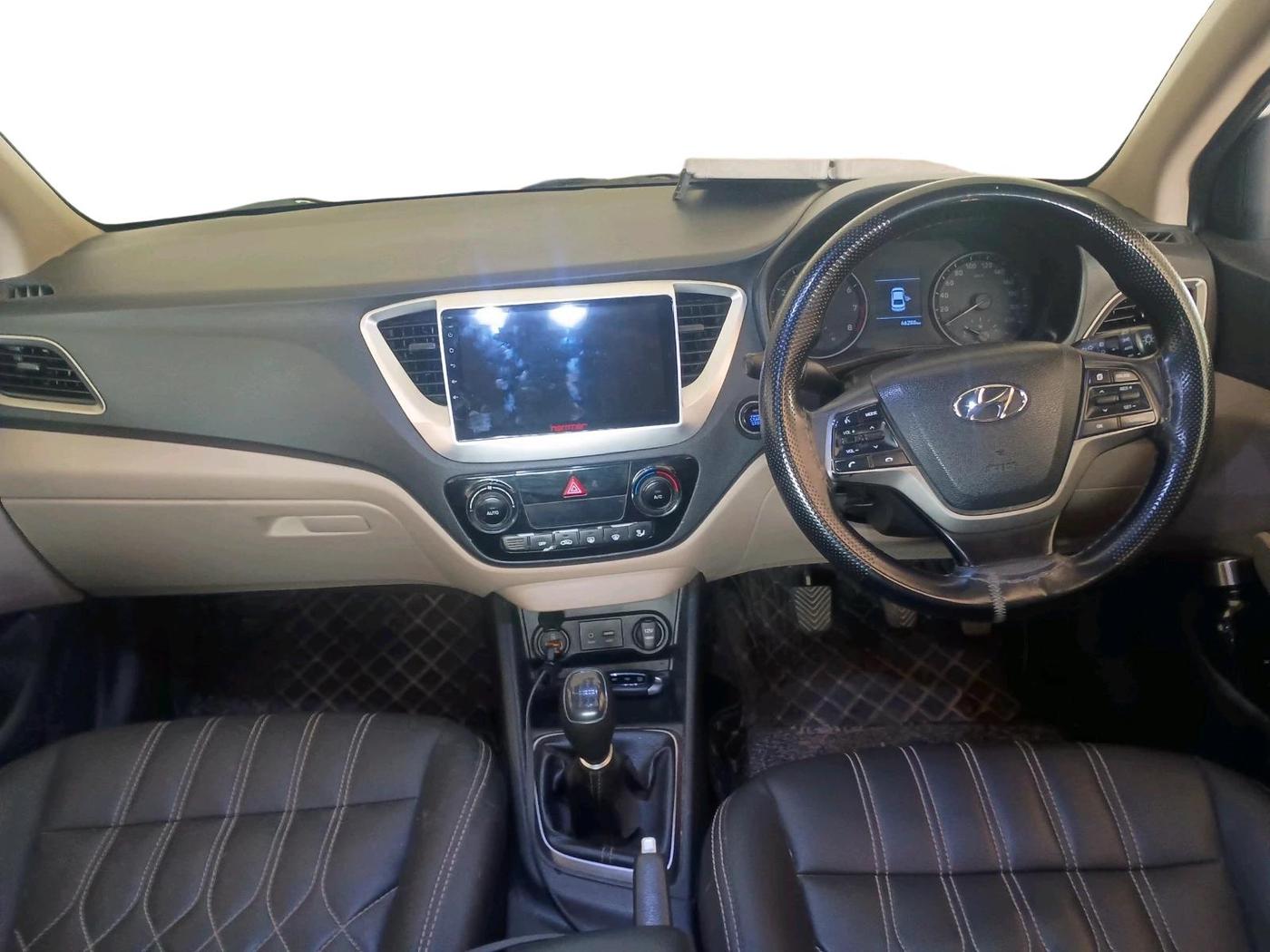 2019 Hyundai Verna 1.6 VTVT SX, Petrol, Manual, 66,288 km, interior