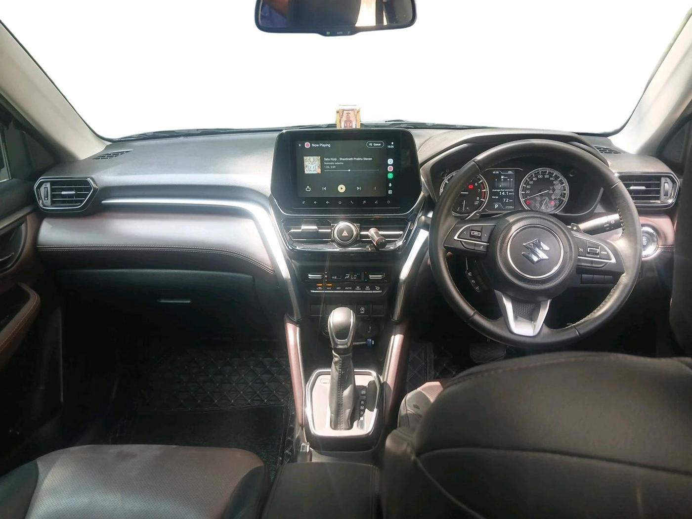 2023 Maruti Grand Vitara ALPHA SMART HYBRID AT, Petrol, Automatic, 27,300 km, interior