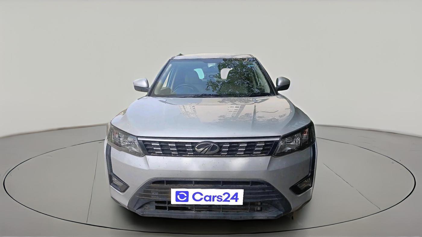 2021 Mahindra XUV300 W6 1.5 Diesel, Diesel, Manual, 64,174 km, exterior