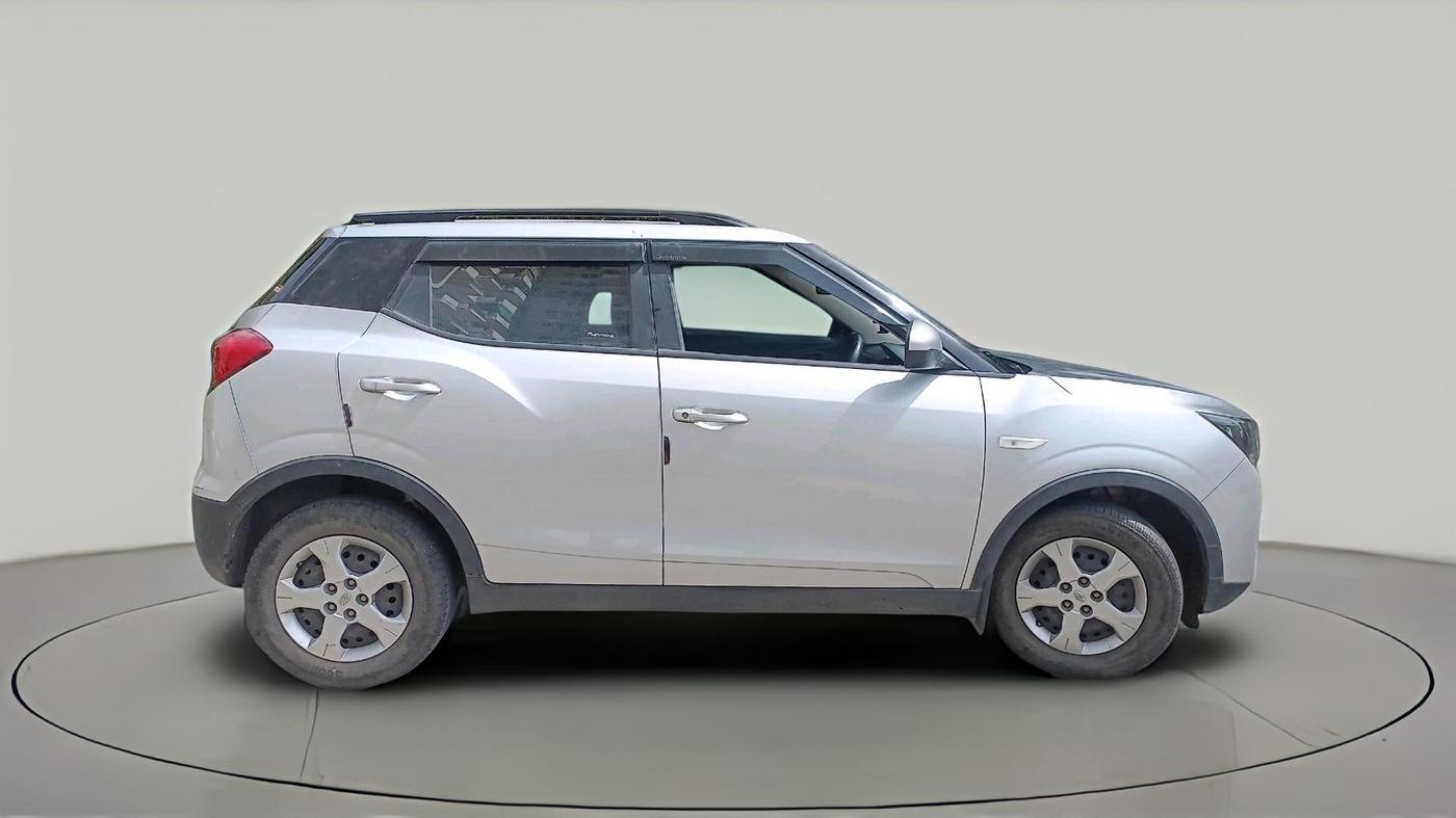 2021 Mahindra XUV300 W6 1.5 Diesel, Diesel, Manual, 64,174 km, exterior