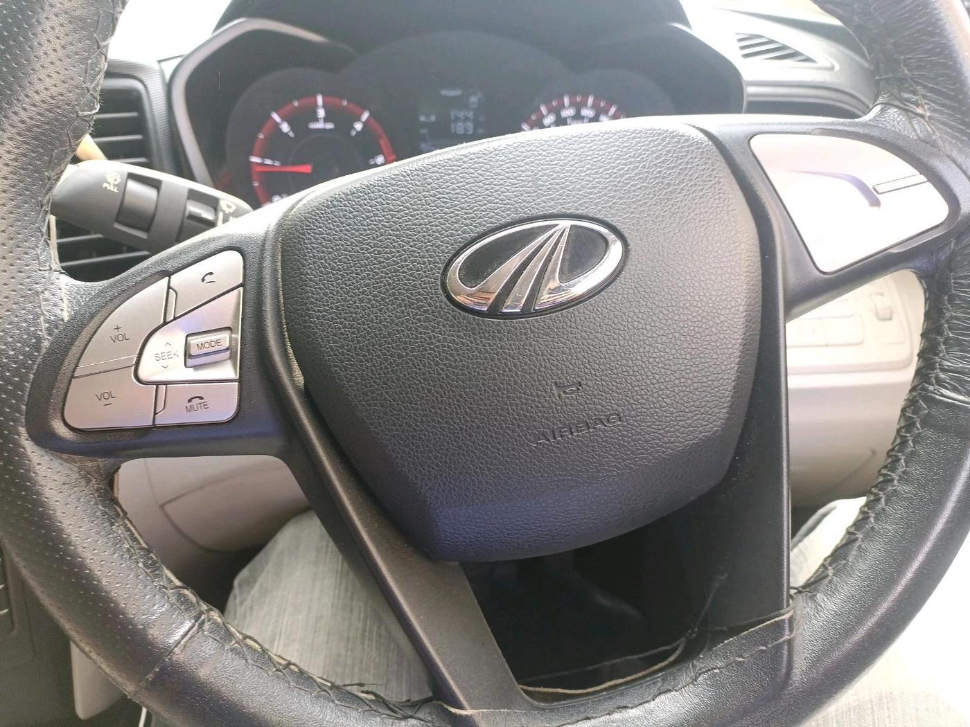 2021 Mahindra XUV300 W6 1.5 Diesel, Diesel, Manual, 64,174 km, interior