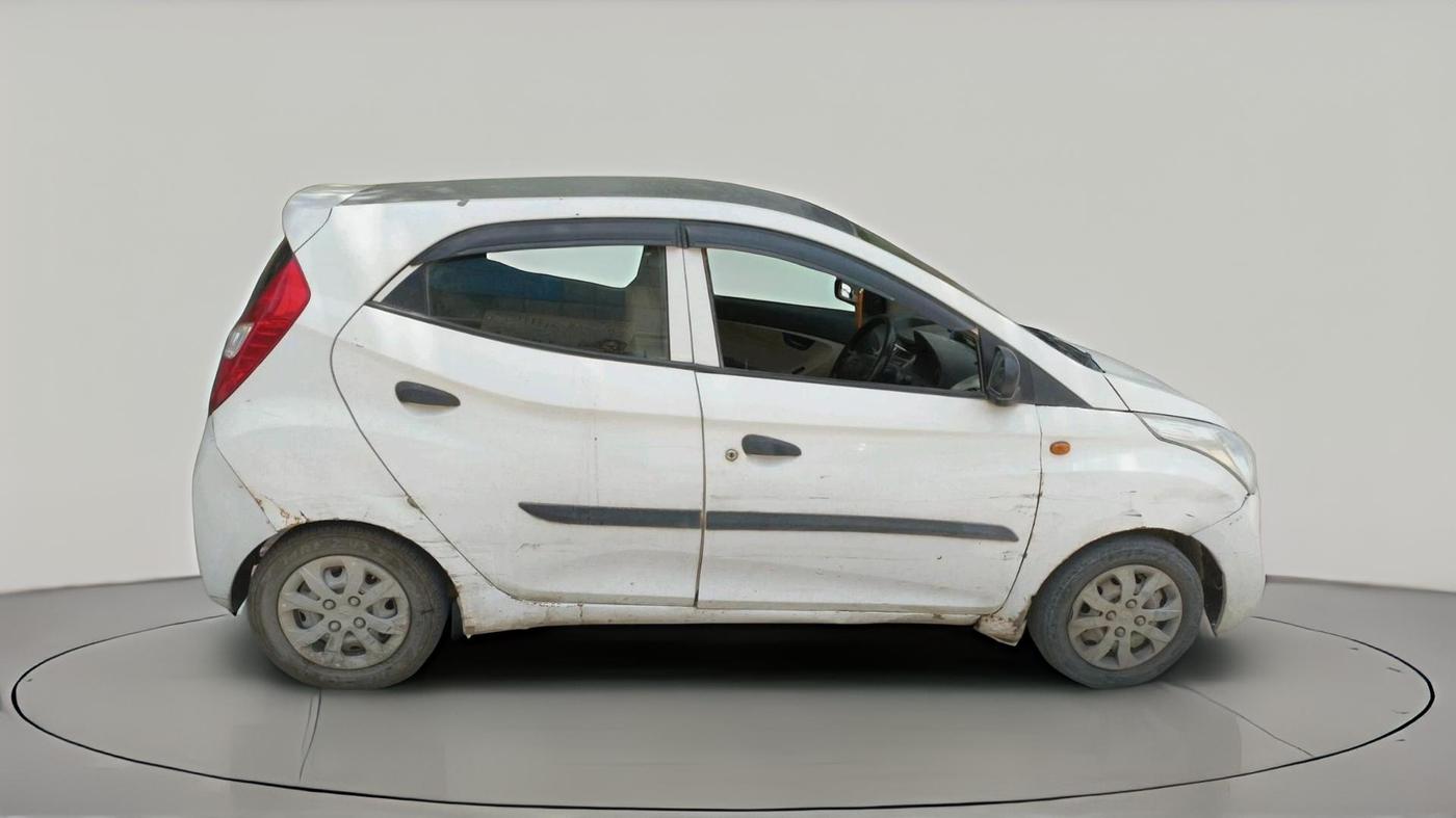2015 Hyundai Eon MAGNA +, CNG, Manual, 93,517 km, exterior
