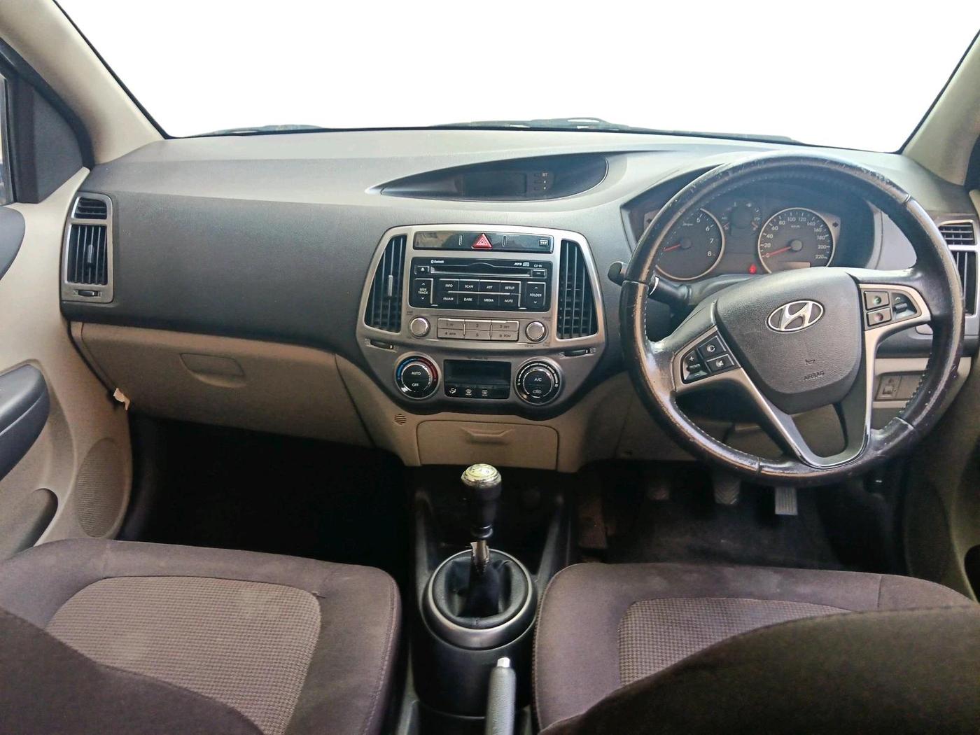 2012 Hyundai i20 SPORTZ 1.2, Petrol, Manual, 52,352 km, interior