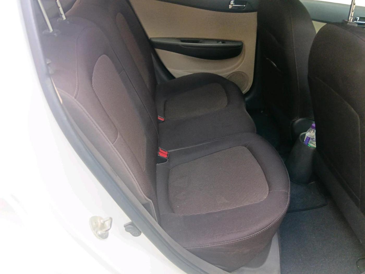 2012 Hyundai i20 SPORTZ 1.2, Petrol, Manual, 52,352 km, interior