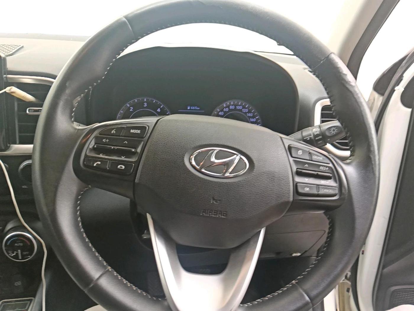 2019 Hyundai VENUE SX(O) 1.4 CRDI, Diesel, Manual, 68,878 km, interior