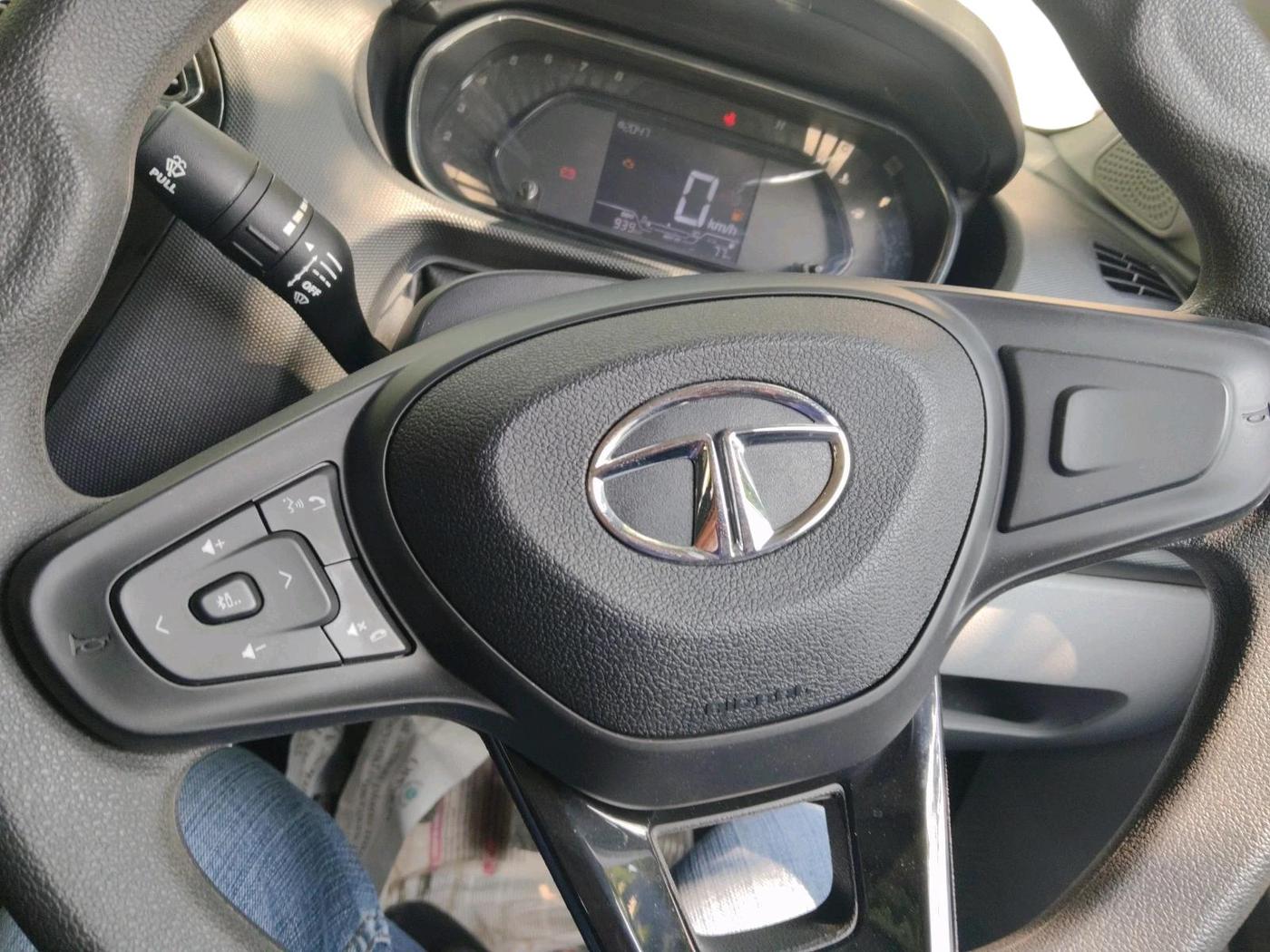 2023 Tata Tiago XT RHYTHM PETROL, Petrol, Manual, 939 km, interior
