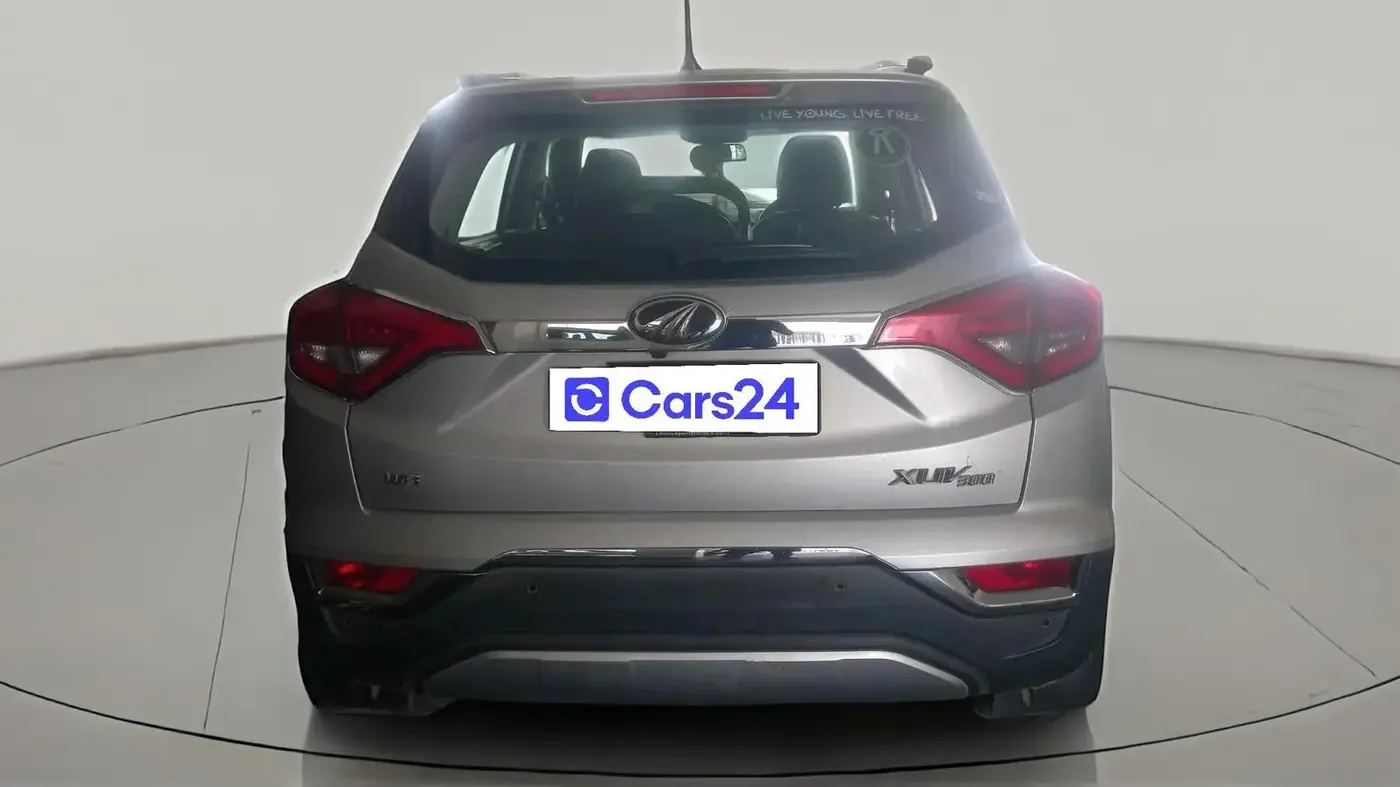 2019 Mahindra XUV300 W8 1.2 PETROL, Petrol, Manual, 51,489 km, exterior