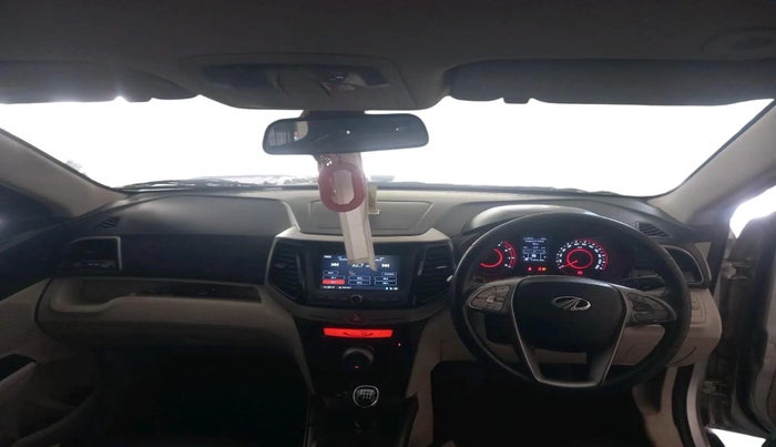 2019 Mahindra XUV300 W8 1.2 PETROL, Petrol, Manual, 51,489 km, interior