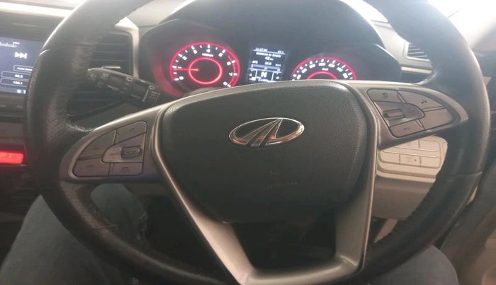 2019 Mahindra XUV300 W8 1.2 PETROL, Petrol, Manual, 51,489 km, interior