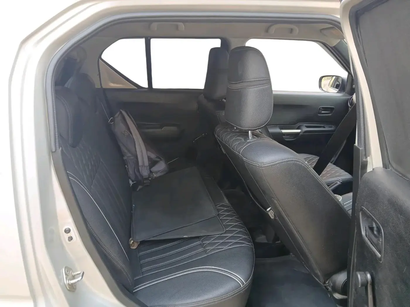 2018 Maruti IGNIS SIGMA 1.2, CNG, Manual, 1,19,714 km, interior