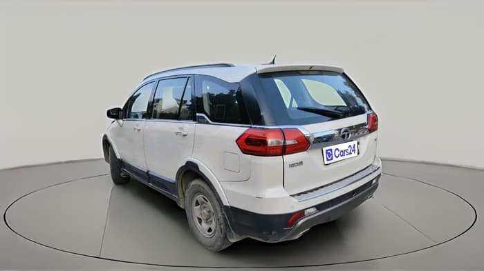2017 Tata Hexa XMA 4X2 7 STR, Diesel, Automatic, 3,17,147 km, exterior