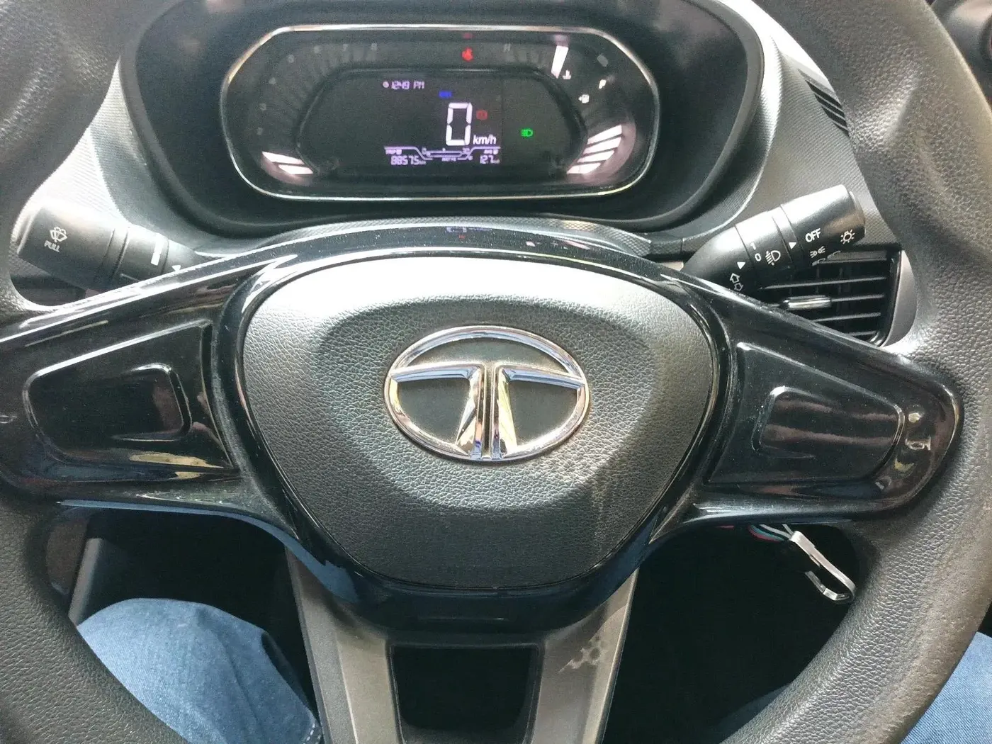 2020 Tata NEXON XM PETROL, Petrol, Manual, 64,718 km, interior