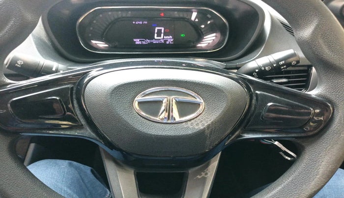 2020 Tata NEXON XM PETROL, Petrol, Manual, 64,718 km, interior