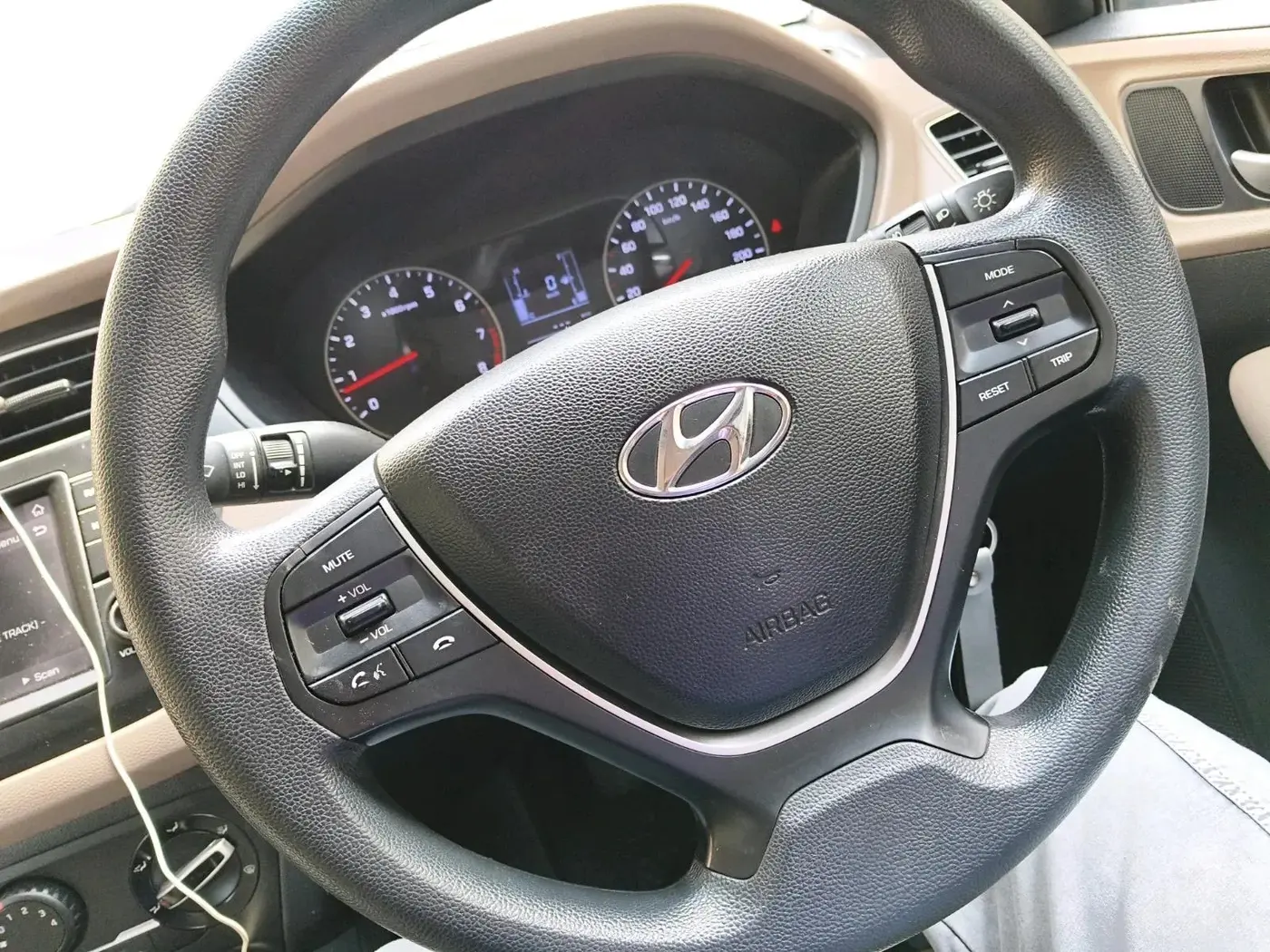 2020 Hyundai Elite i20 SPORTZ PLUS 1.2, Petrol, Manual, 69,000 km, interior
