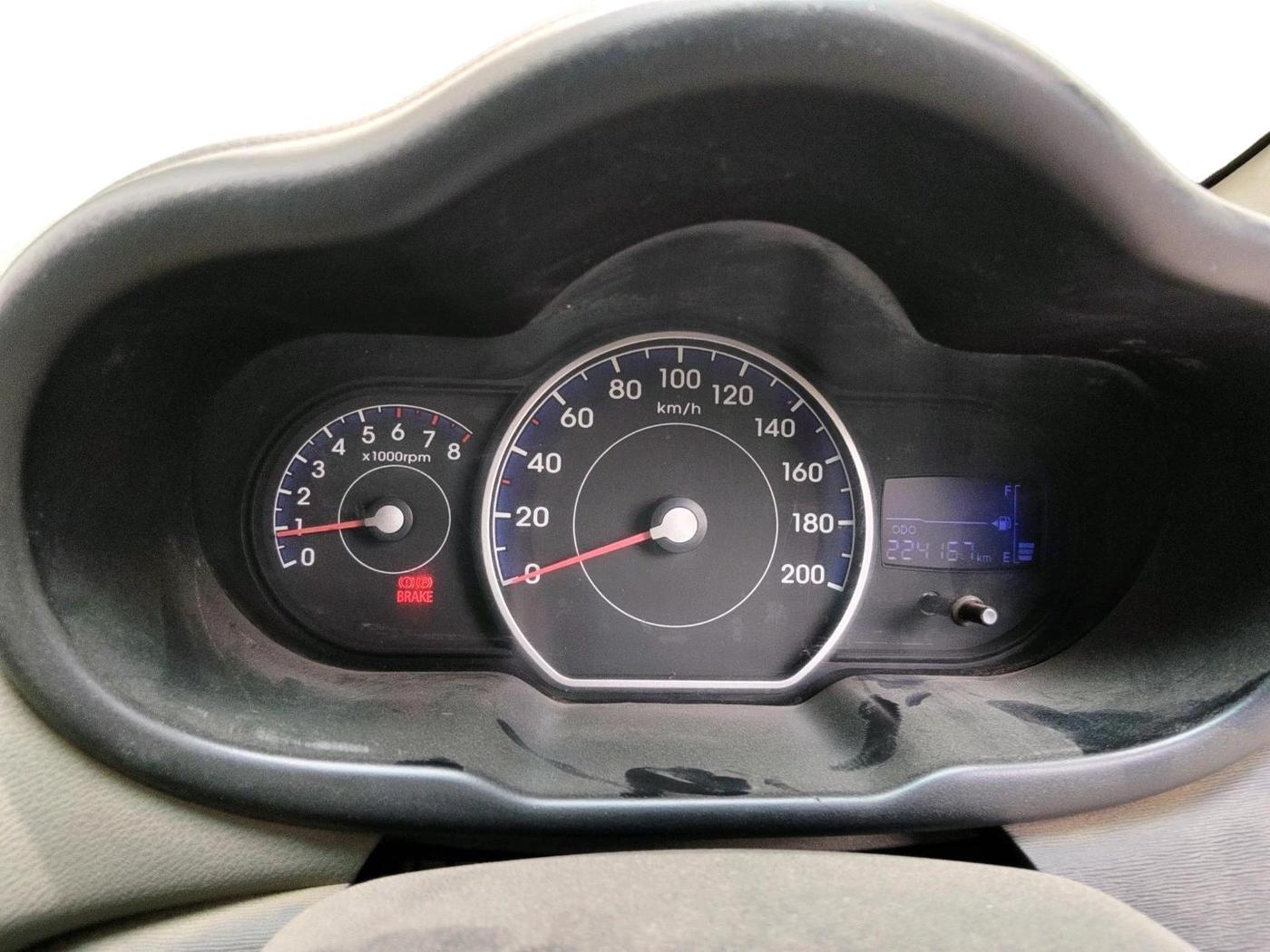 2011 Hyundai i10 MAGNA 1.1, Petrol, Manual, 2,24,167 km, interior