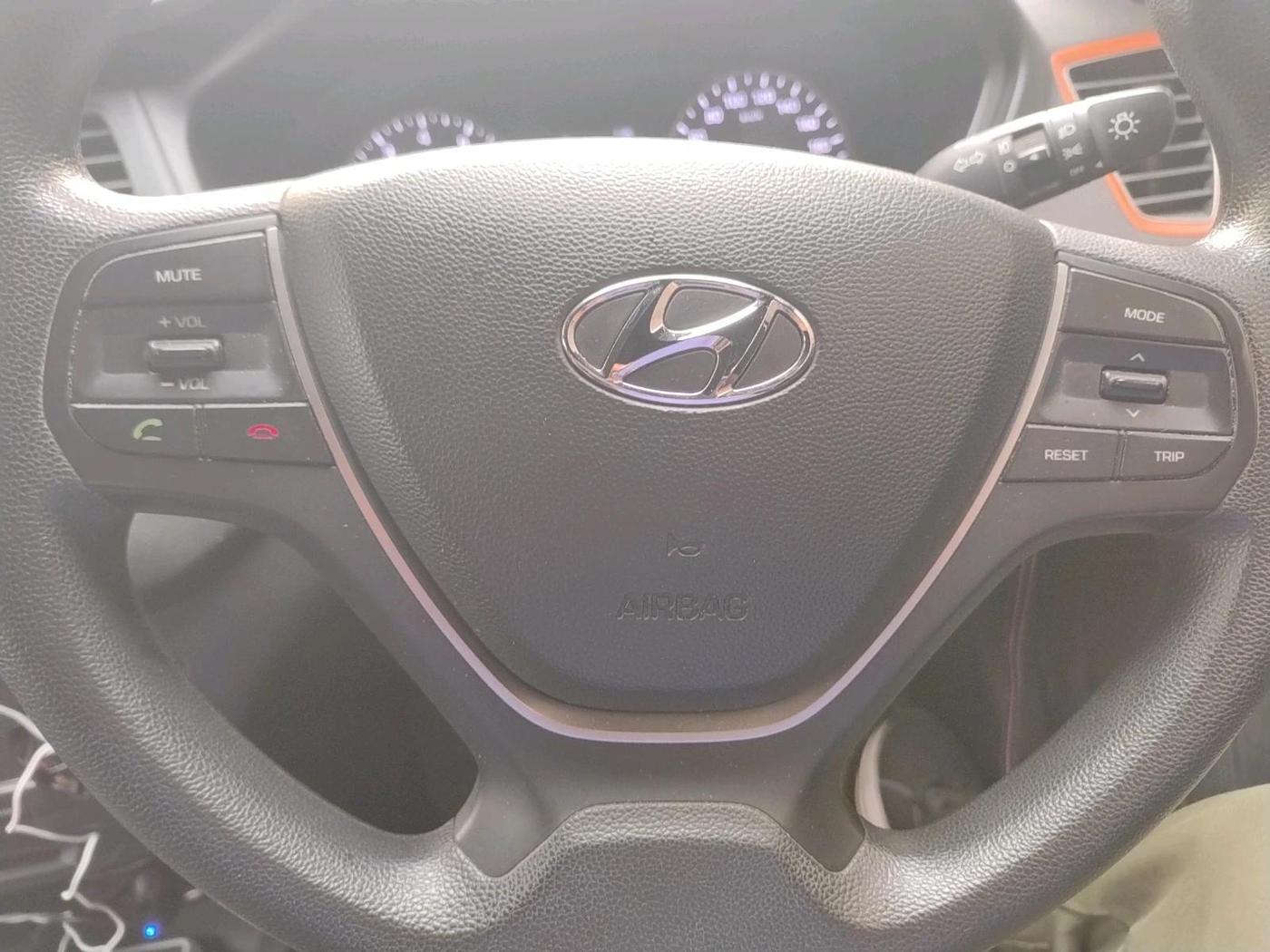 2017 Hyundai i20 Active 1.2 S, Petrol, Manual, 50,233 km, interior