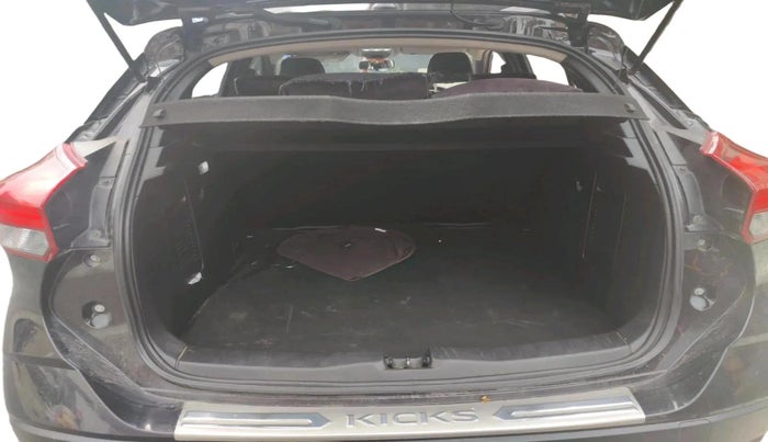 2022 Nissan Kicks XV 1.5, Petrol, Manual, 69,575 km, exterior