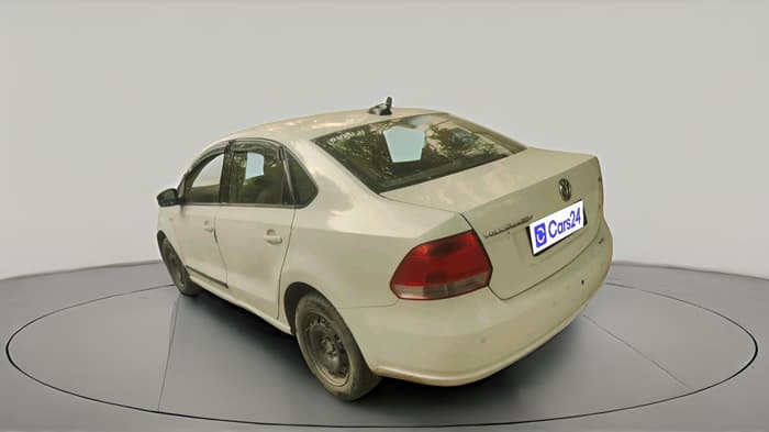 2013 Volkswagen Vento HIGHLINE 1.6 MPI, Petrol, Manual, 90,568 km, exterior