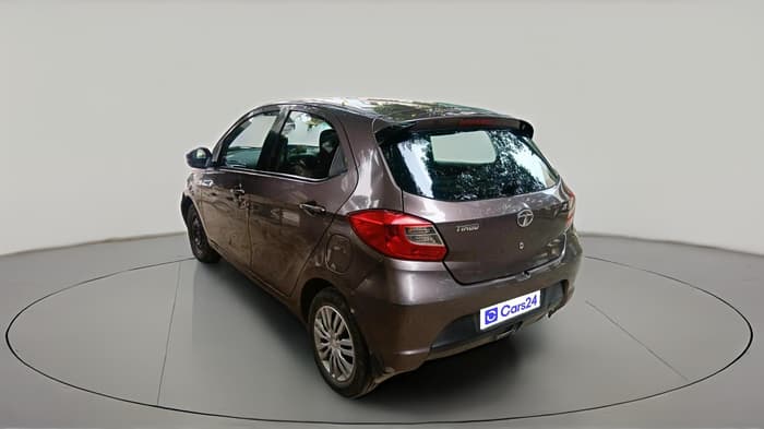 2017 Tata Tiago XZ DIESEL, Diesel, Manual, 1,04,861 km, exterior