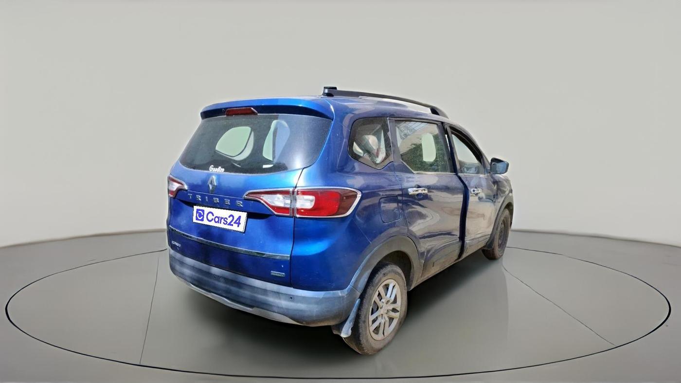 2020 Renault TRIBER RXT, CNG, Manual, 98,870 km, exterior