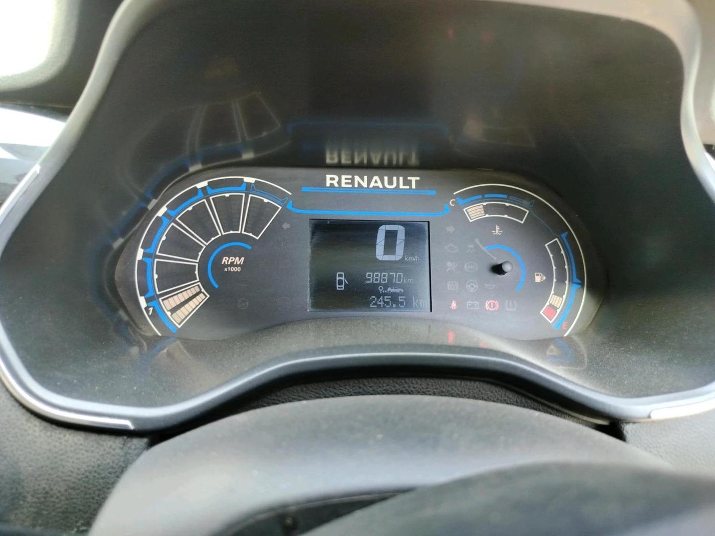 2020 Renault TRIBER RXT, CNG, Manual, 98,870 km, interior