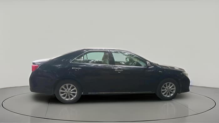 2013 Toyota Camry 2.5L AT, Petrol, Automatic, 1,77,719 km, exterior