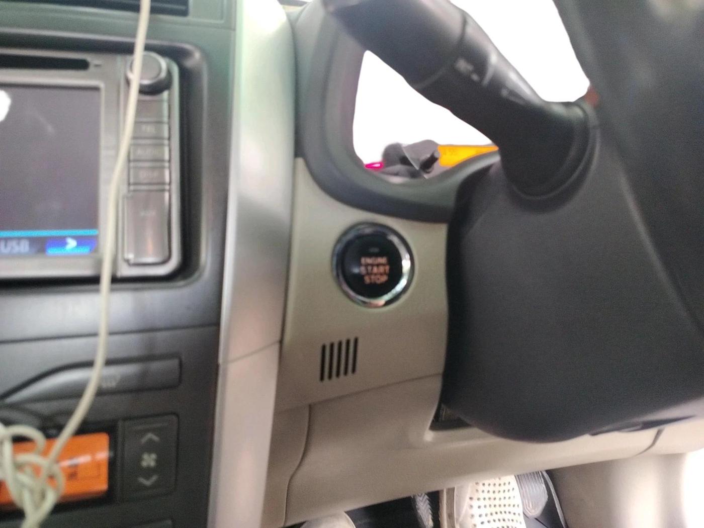 2013 Toyota Corolla Altis VL AT PETROL, Petrol, Automatic, 1,60,825 km, interior
