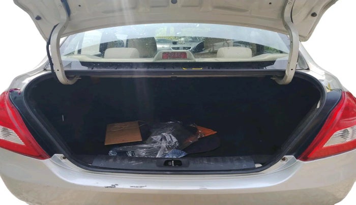 2012 Maruti Swift Dzire VXI, Petrol, Manual, 1,09,143 km, exterior