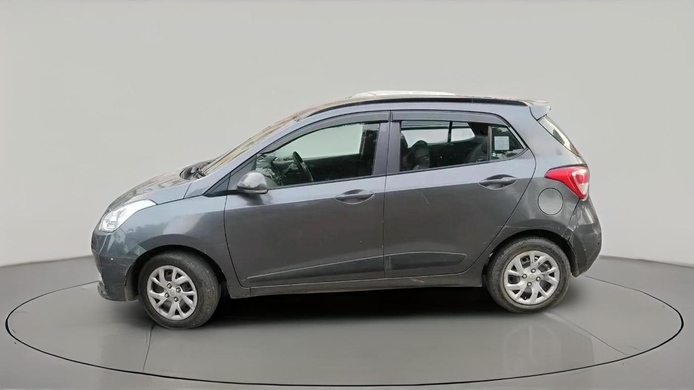 2017 Hyundai i10 SPORTZ 1.2, Petrol, Manual, 45,533 km, exterior