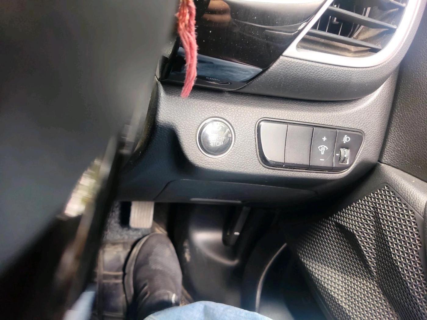 2020 KIA SELTOS HTK PLUS AT 1.5 DIESEL, Diesel, Automatic, 1,03,162 km, interior