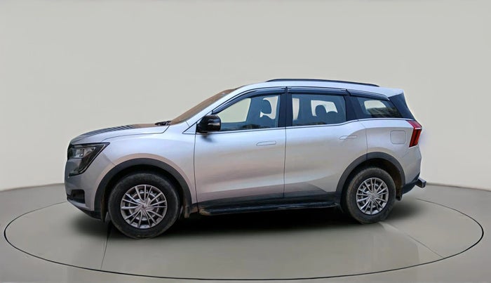 2022 Mahindra XUV700 MX P MT 5 STR, Petrol, Manual, 55,343 km, exterior