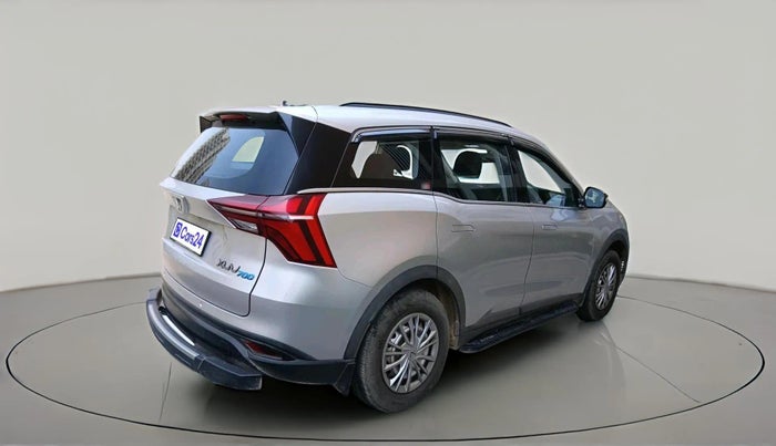 2022 Mahindra XUV700 MX P MT 5 STR, Petrol, Manual, 55,343 km, exterior