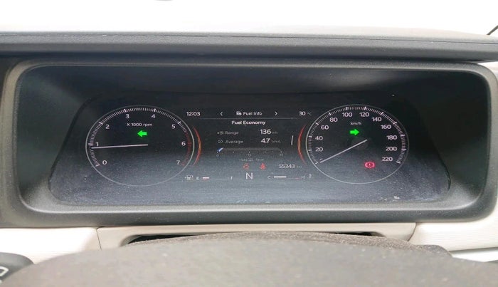 2022 Mahindra XUV700 MX P MT 5 STR, Petrol, Manual, 55,343 km, interior