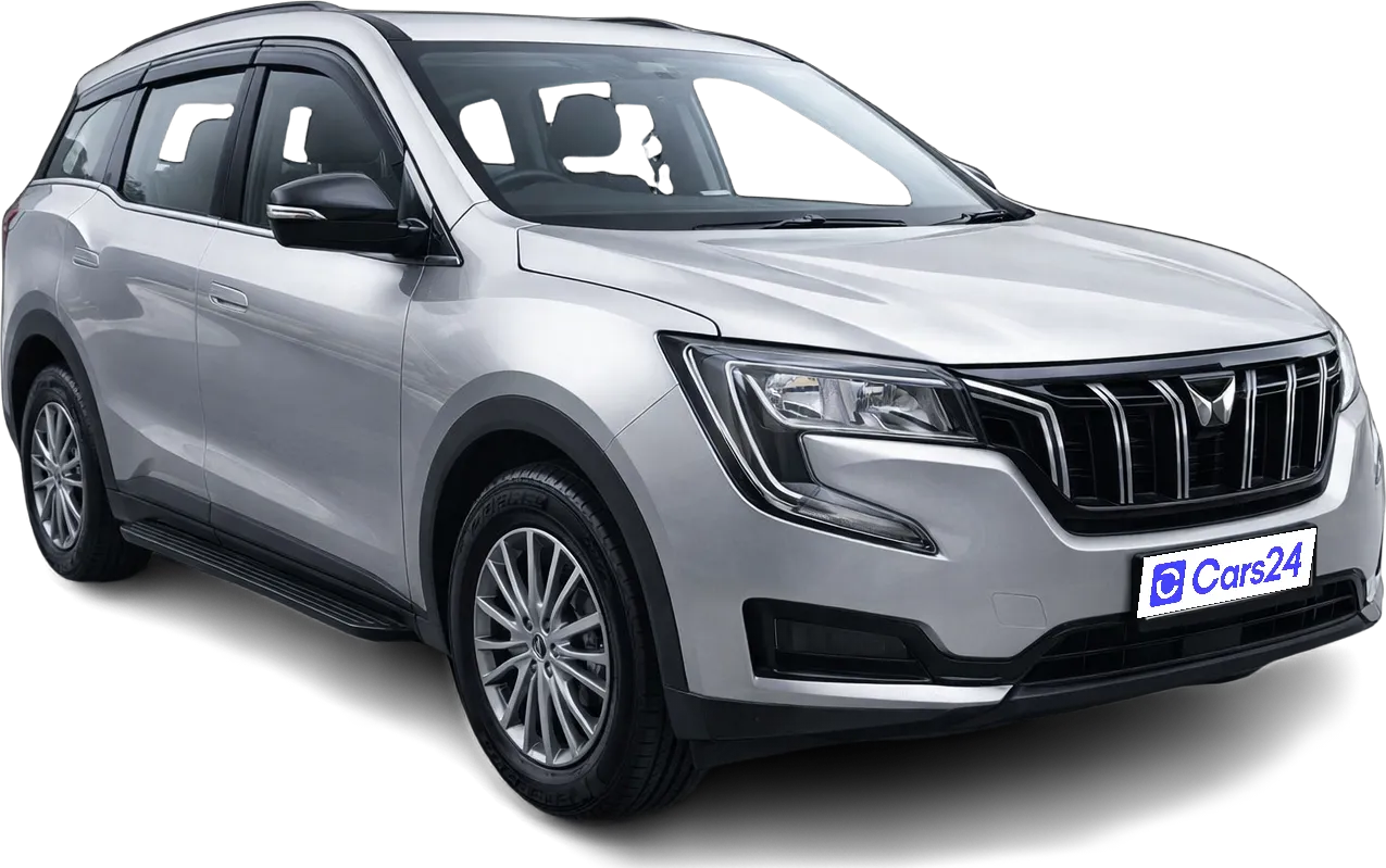 2022 Mahindra XUV700 - SUV - Petrol - Manual - ₹11.00 lakh