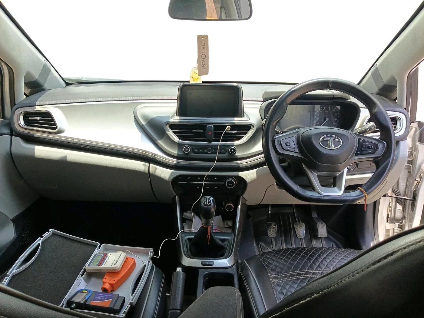 2020 Tata ALTROZ XZ PETROL, Petrol, Manual, 81,619 km, interior